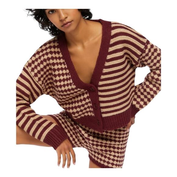 Forever 21 Mixed Print Cropped V-neck Cardigan Preppy Academia Women's M NWT - Picture 2 of 11